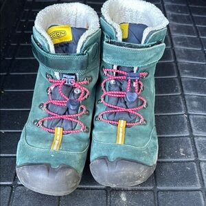 Keen Kids Green and Pink Snow Boots